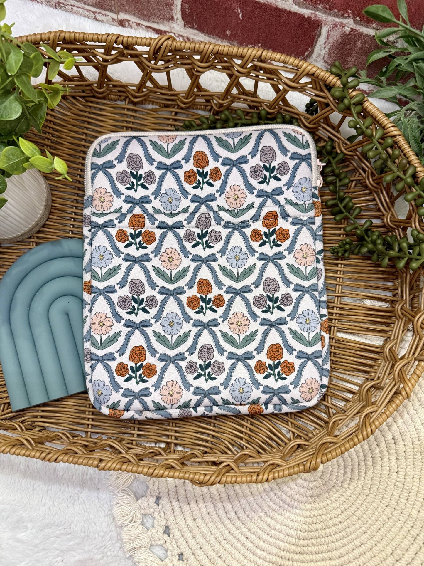 Floral Book/Kindle Sleeve