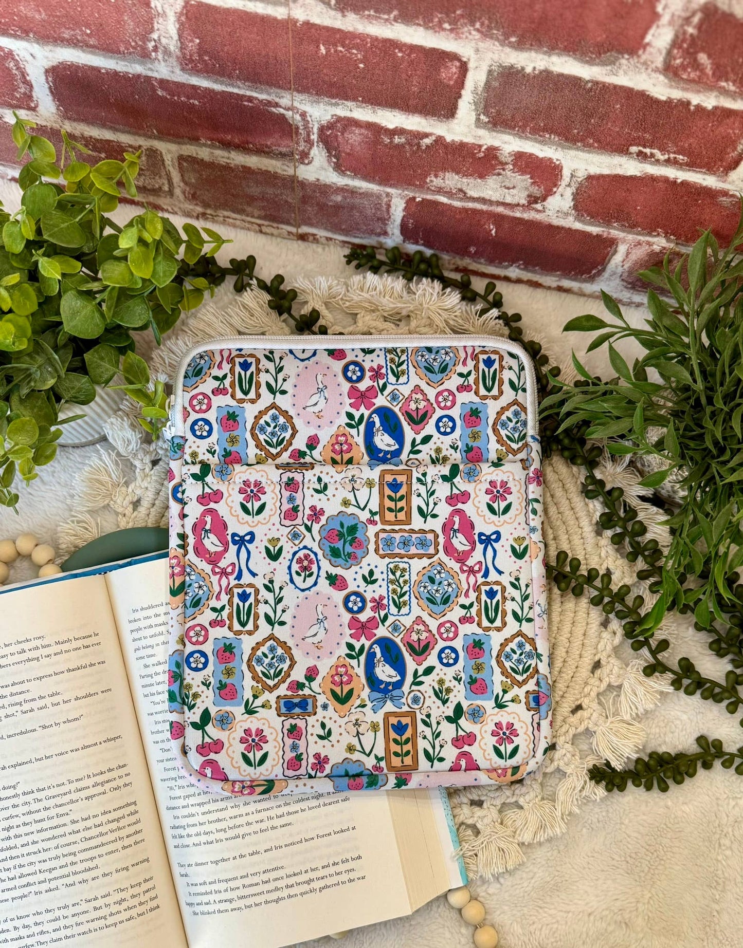 8x10 Goose Book Sleeve
