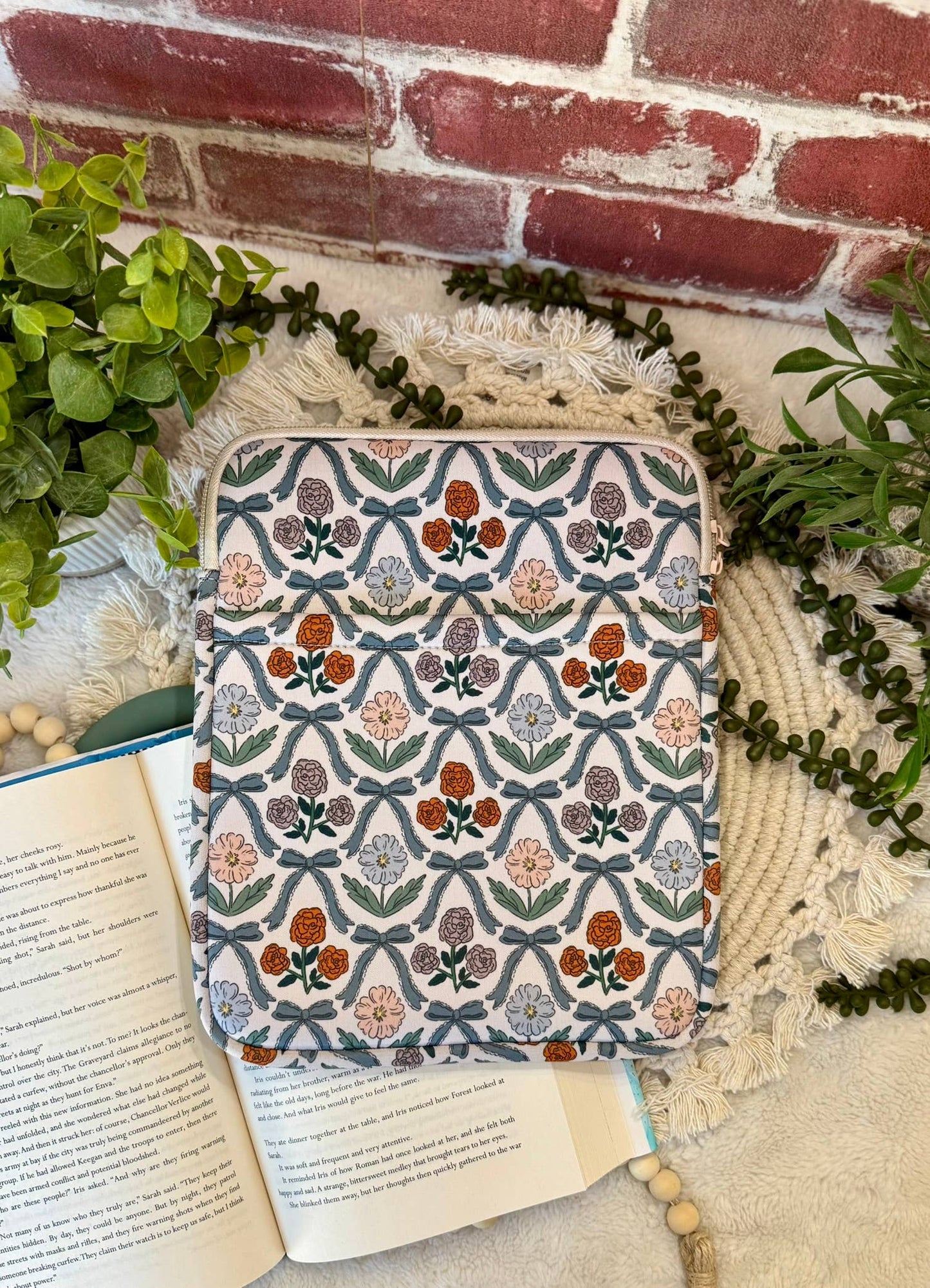 Floral Book/Kindle Sleeve