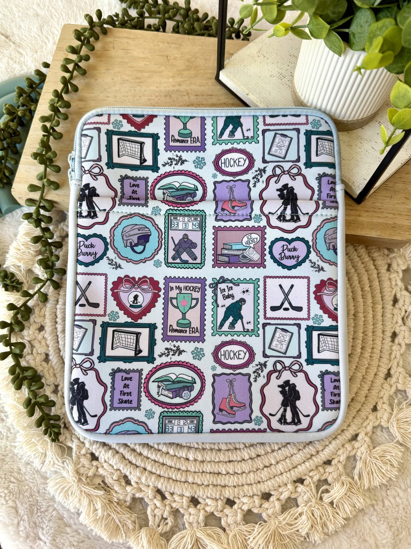 Hockey Postage Stamp Book/Kindle Sleeve