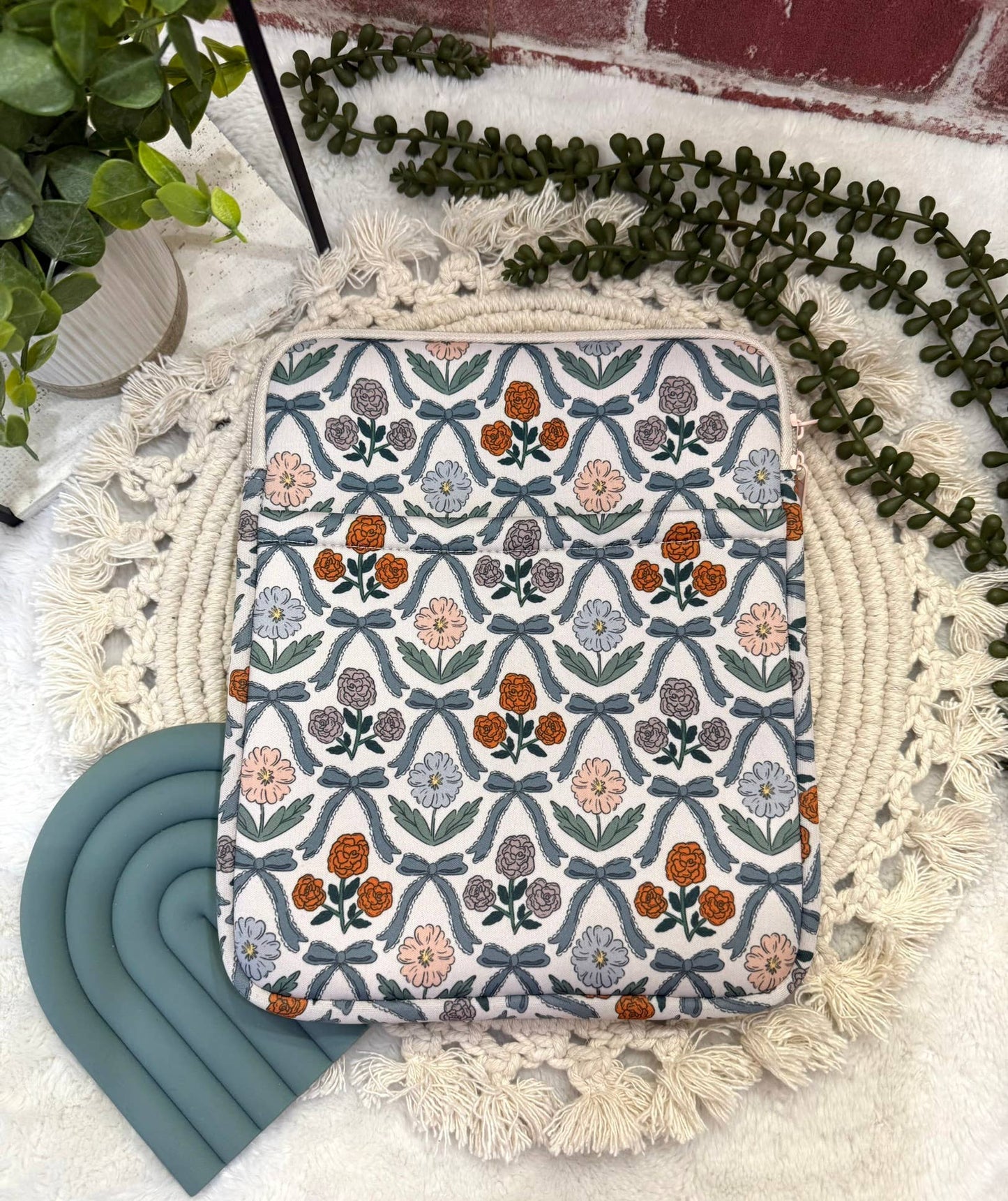 Floral Book/Kindle Sleeve