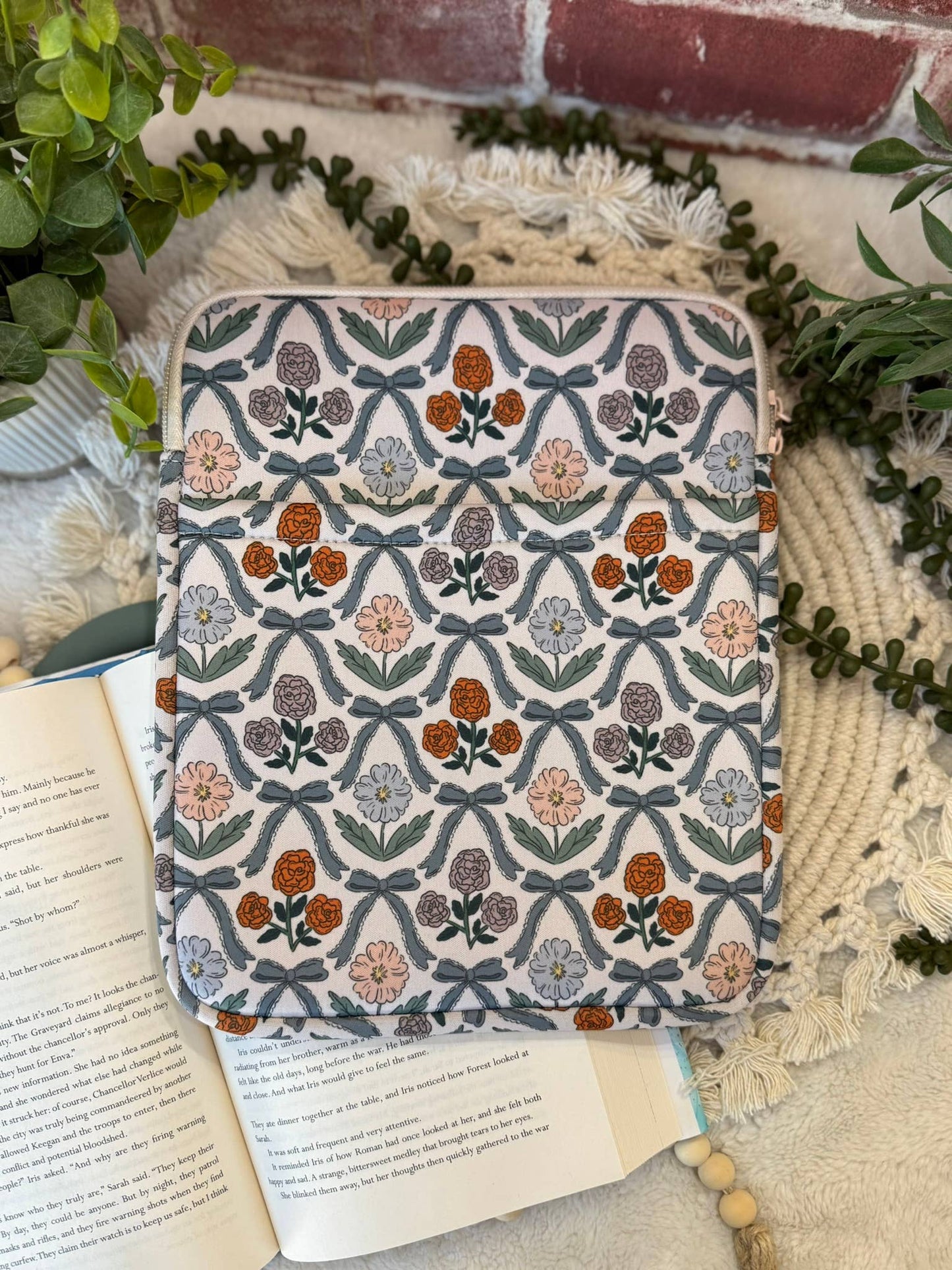 Floral Book/Kindle Sleeve