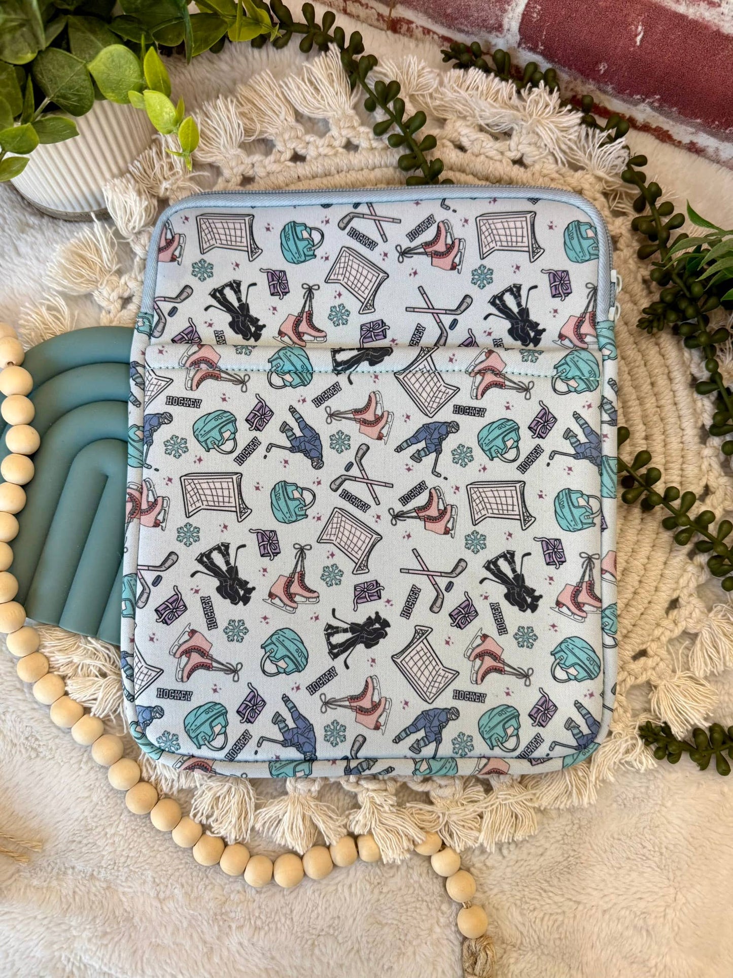 Hockey Book/Kindle Sleeve