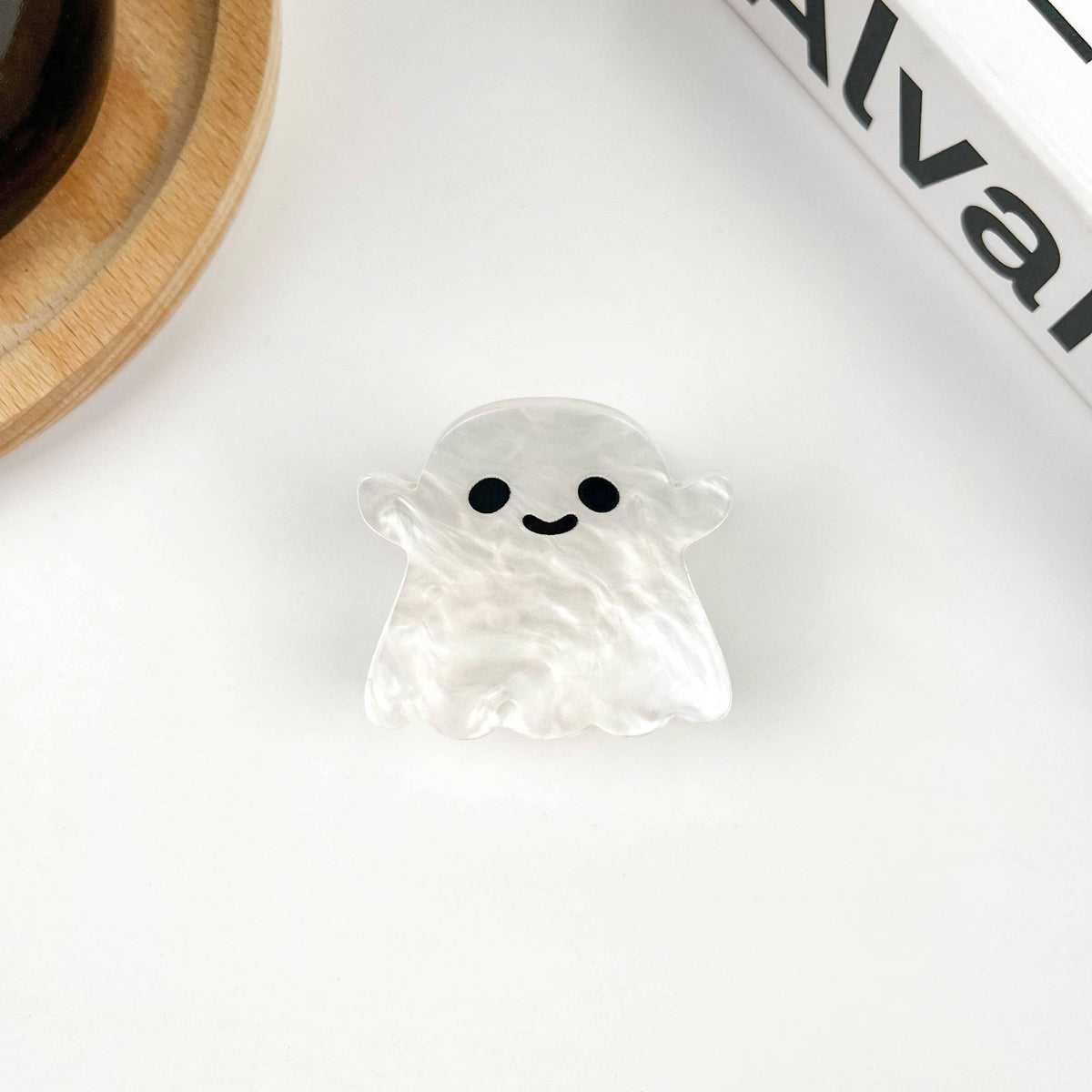 Small Ghost Hair Claw Clip