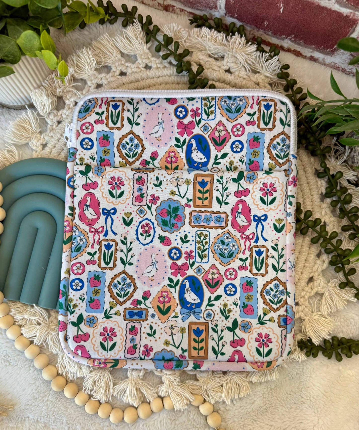 8x10 Goose Book Sleeve