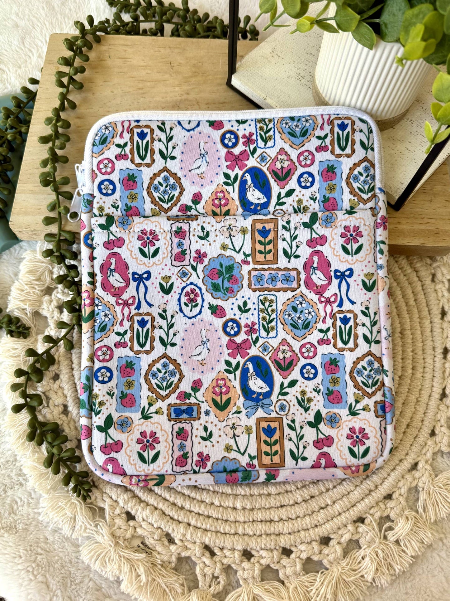 8x10 Goose Book Sleeve