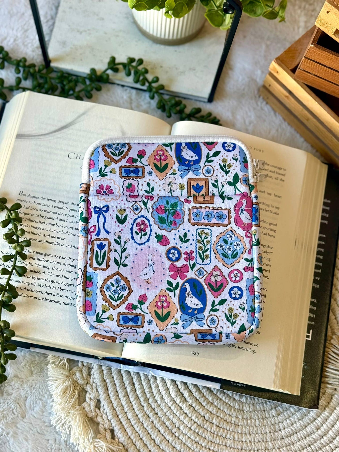 Reading Coquette Goose Kindle Sleeve
