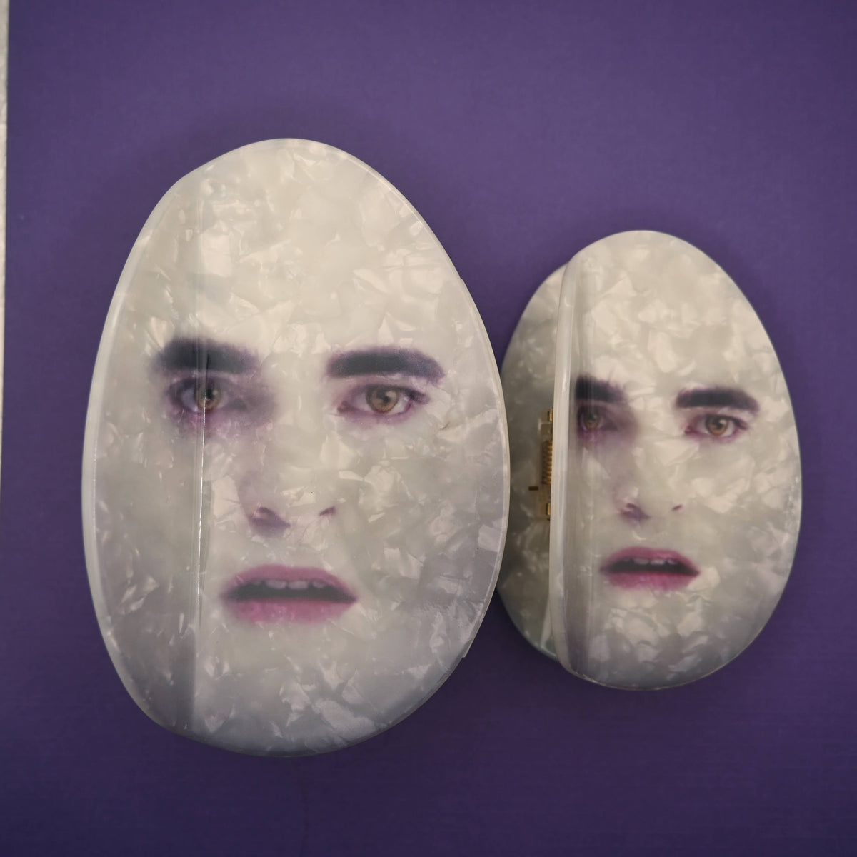 Medium Twilight Eggward Hair Clip